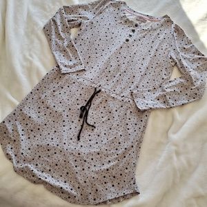 Daisy Fuentes Light Gray Star Print Long Sleeve Nightshirt with Black Drawstring